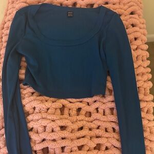 SHEIN Teal Long Sleeve Crop Top